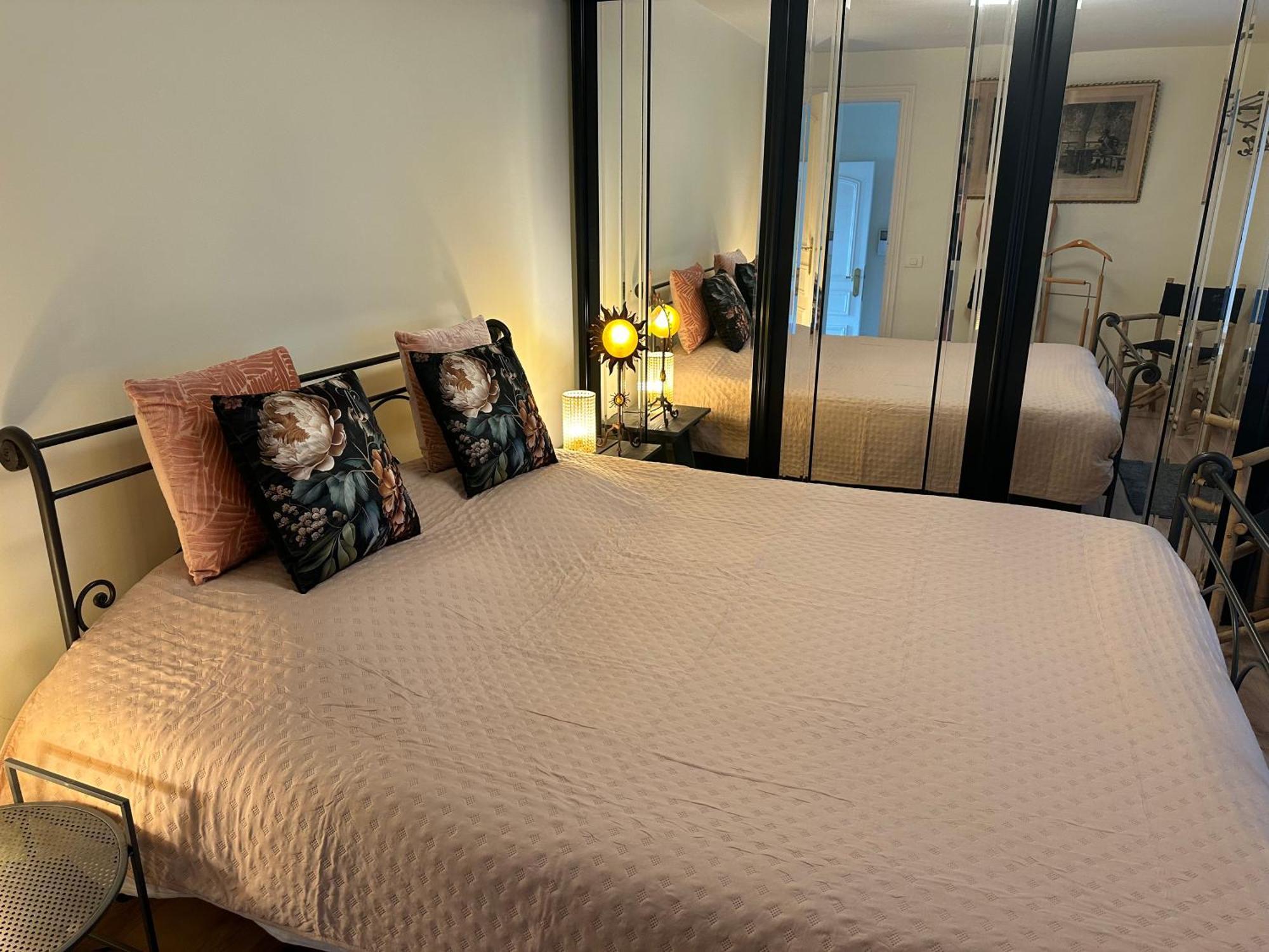 Guesthouse Saint-Jean بروج المظهر الخارجي الصورة